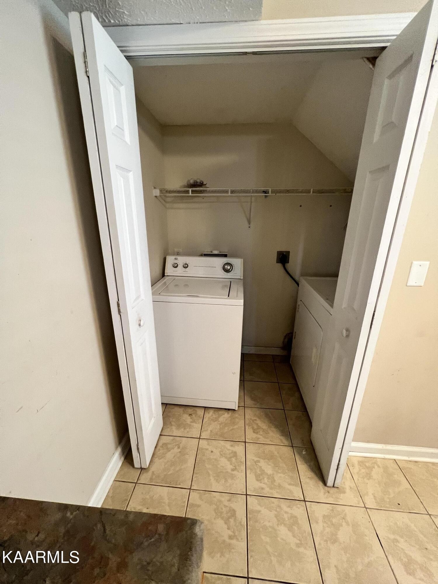 116 Roberts Ridge, Unit 9 Rutledge, TN 37861 - Photo 6 of 34 Gallery Image 6