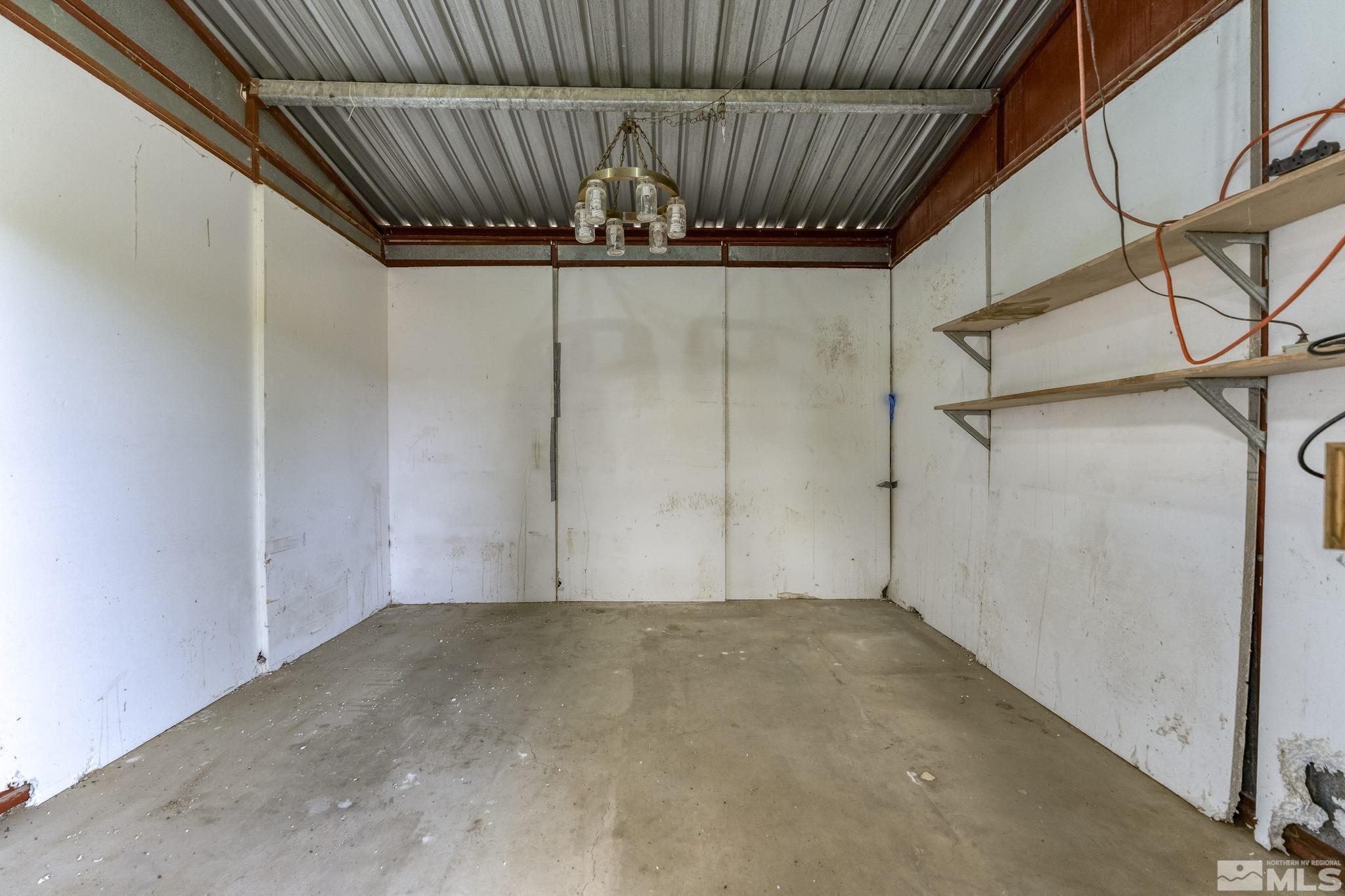 1220 Argosy Road Reno, NV 89508 - Photo 31 of 40 a view of a garage
