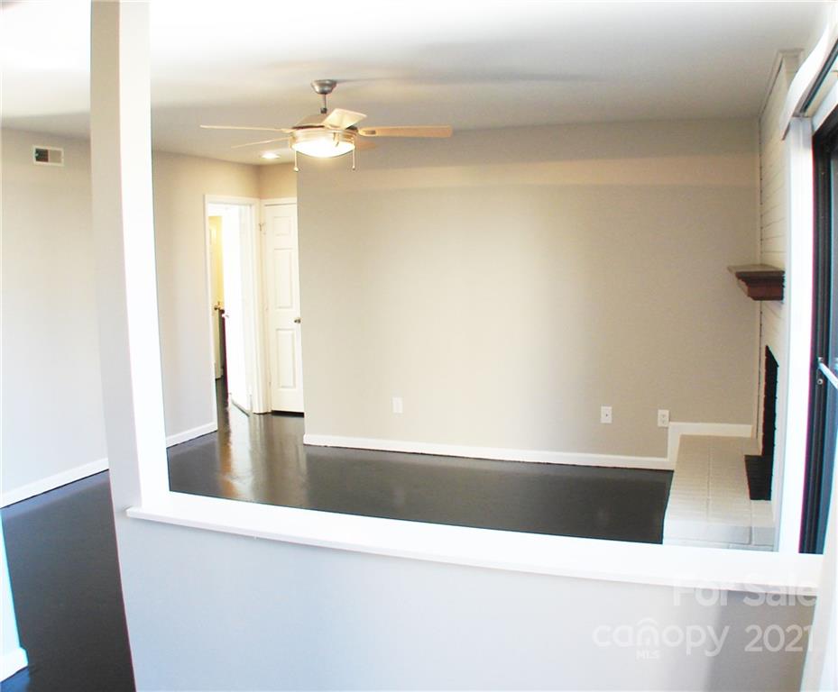 11002 Cedar View Road Charlotte, NC 28226 - Photo 5 of 15 Gallery Image 5