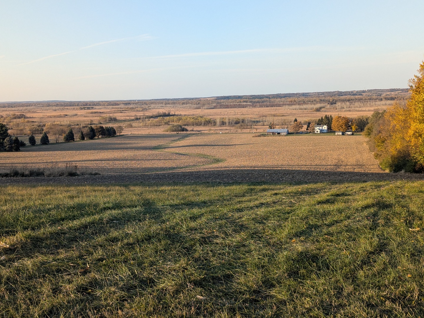 0 East State Line Road Durand, IL 61024 - Photo 8 of 10 a view of an ocean and beach