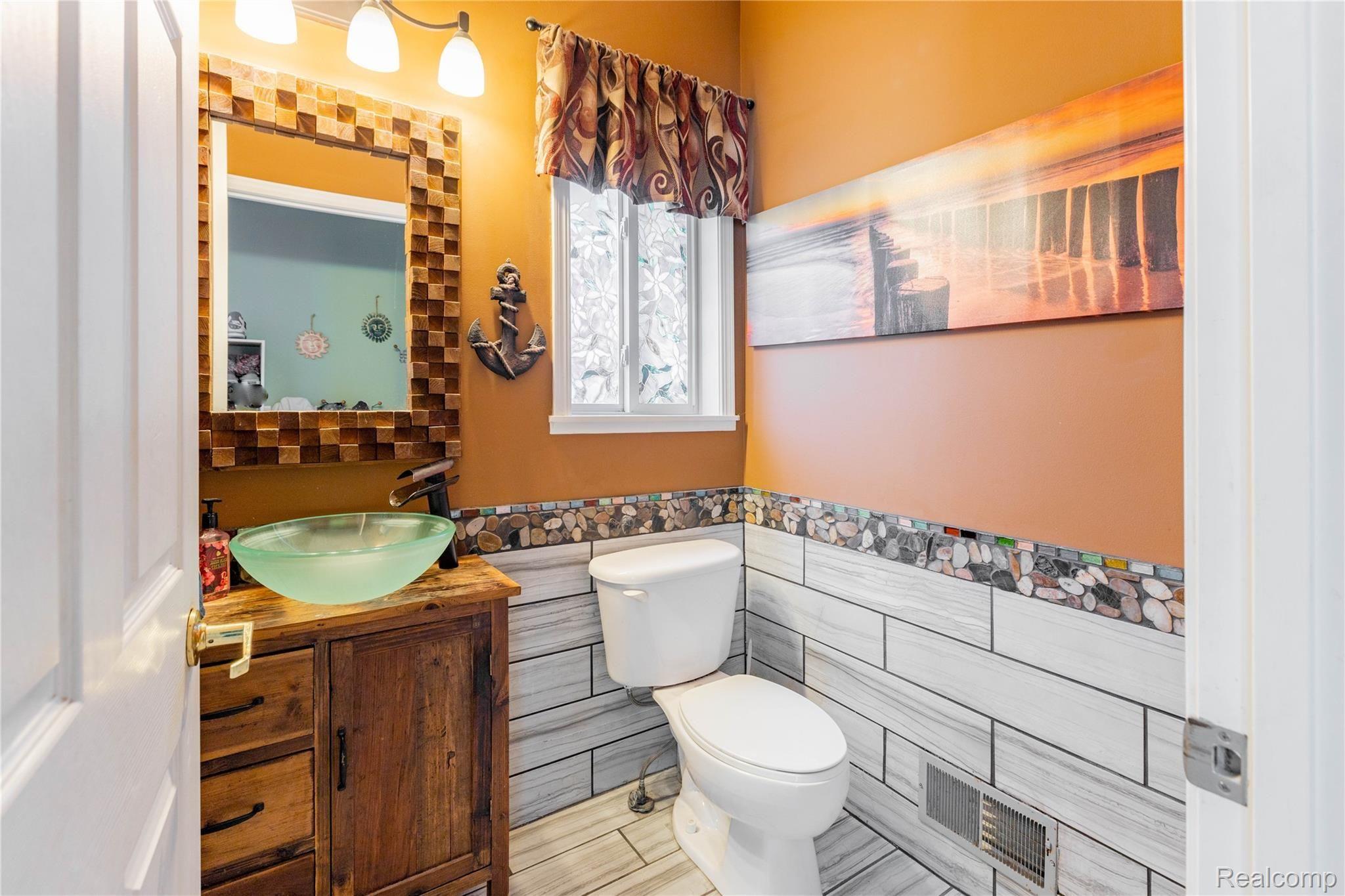 23710 Chicory Road Grosse Ile, MI 48138 - Photo 18 of 36 23710 Chicory, Grosse Ile (18 of 37).jpg