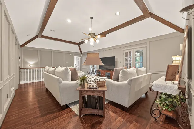 $629,000 | 9622 Fenchurch Drive, Spring, TX 77379