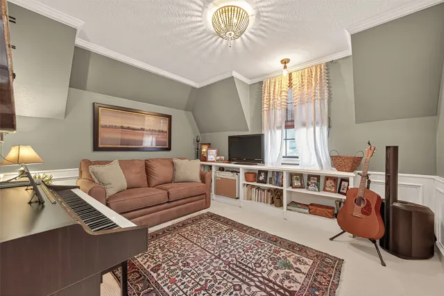 $629,000 | 9622 Fenchurch Drive, Spring, TX 77379