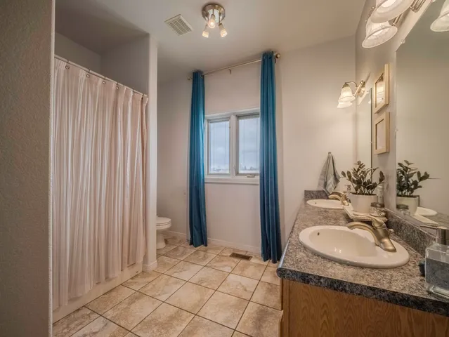 $745,900 | 61 Jefferson Road, Wheatland, WY 82201