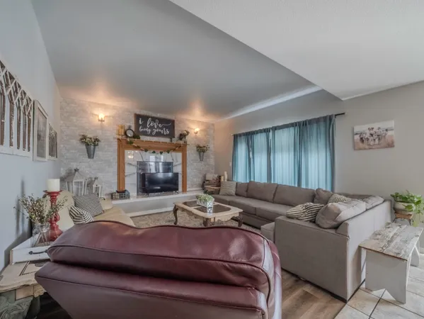 $745,900 | 61 Jefferson Road, Wheatland, WY 82201