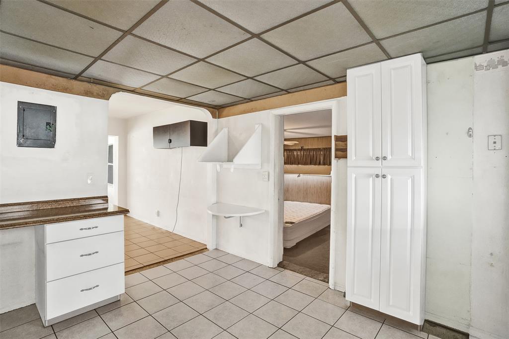 632 Southwest 8th Street Hallandale Beach, FL 33009 - Photo 13 of 67