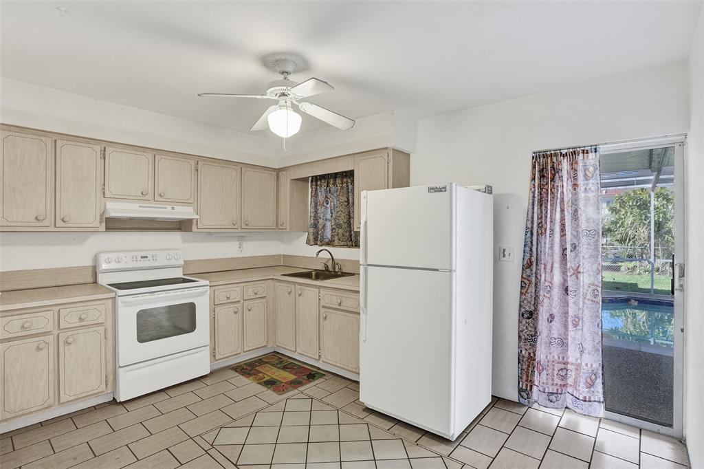 632 Southwest 8th Street Hallandale Beach, FL 33009 - Photo 32 of 67