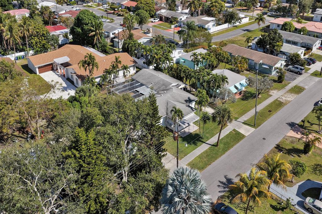 632 Southwest 8th Street Hallandale Beach, FL 33009 - Photo 57 of 67