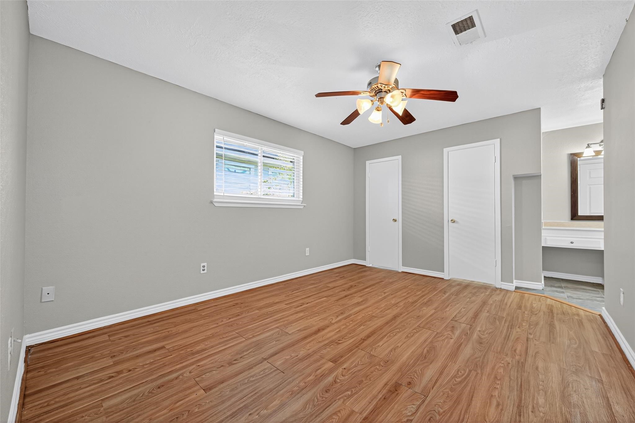 5834 Fallengate Drive Spring, TX 77373 - Photo 2 of 15 Gallery Image 2