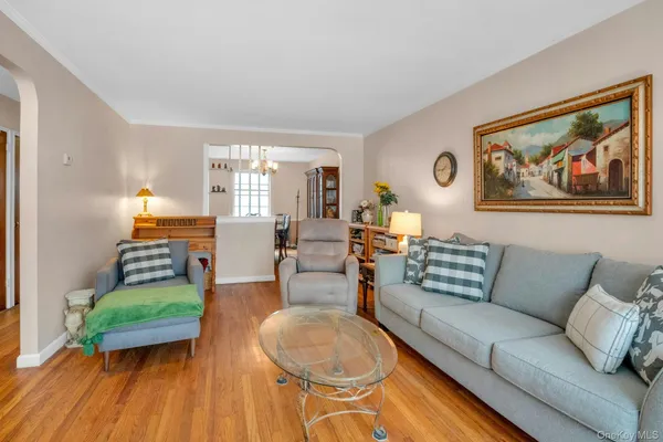 $575,000 | 3005 Bronxwood Avenue | Olinville