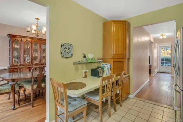 $575,000 | 3005 Bronxwood Avenue | Olinville