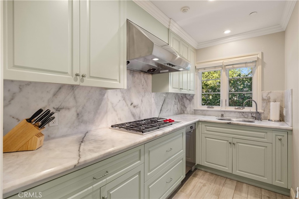 1486 Wembley Road San Marino, CA 91108 - Photo 11 of 34