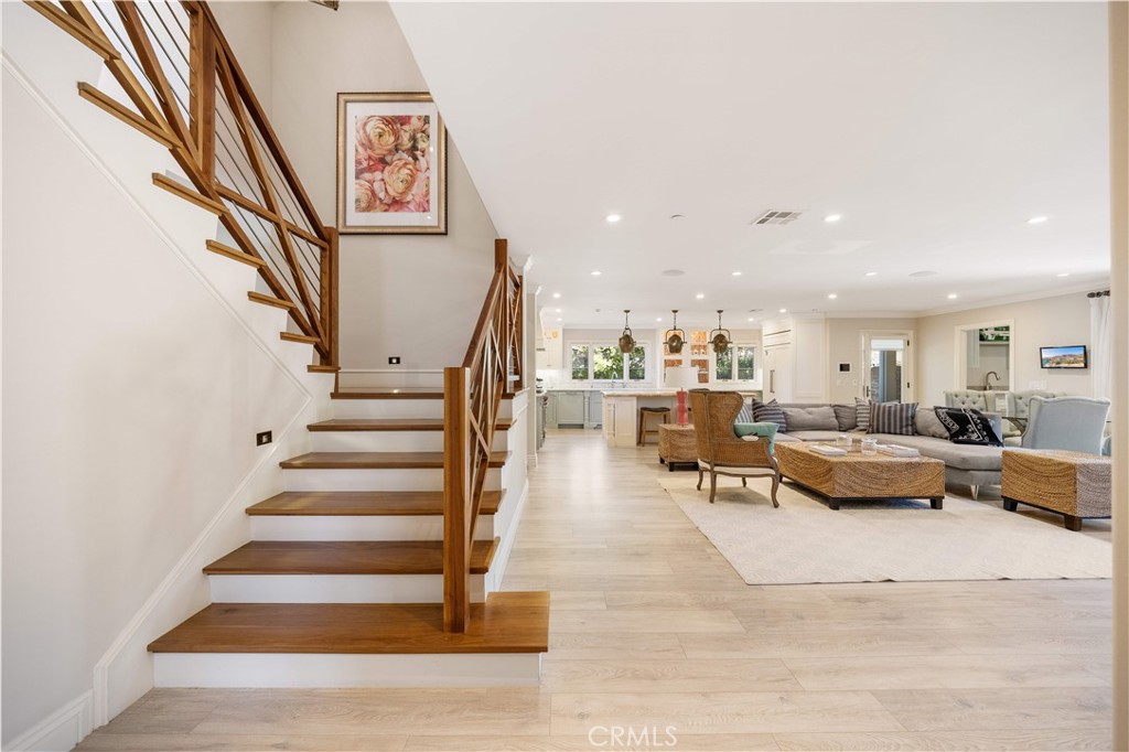 1486 Wembley Road San Marino, CA 91108 - Photo 7 of 34