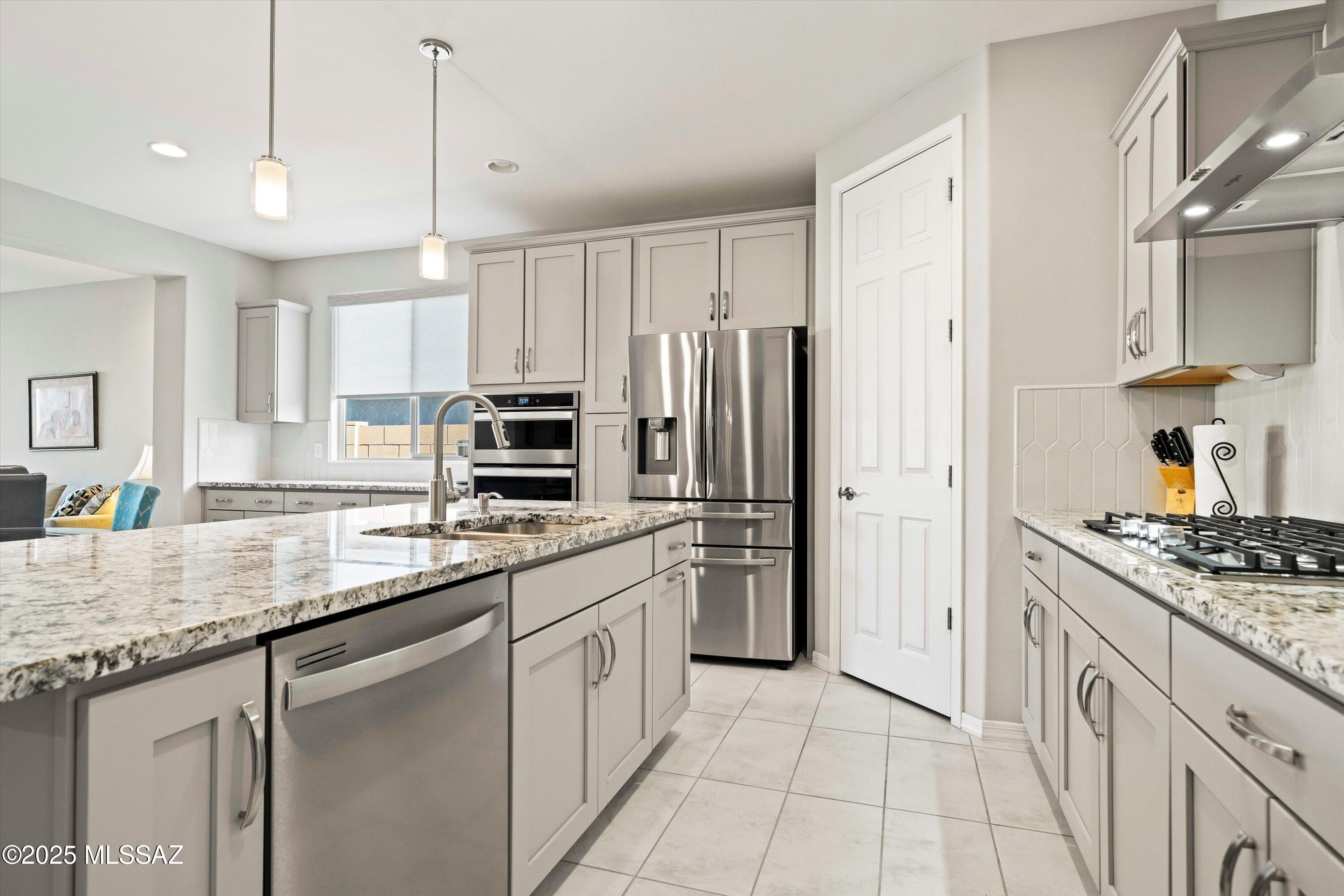 8443 North Lone Ranger Road Tucson, AZ 85743 - Photo 15 of 39 Gallery Image 15