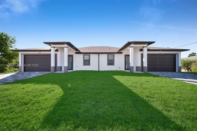 $2,000 | 328 Gordon Avenue South, Unit 328, Lehigh Acres, FL 33973