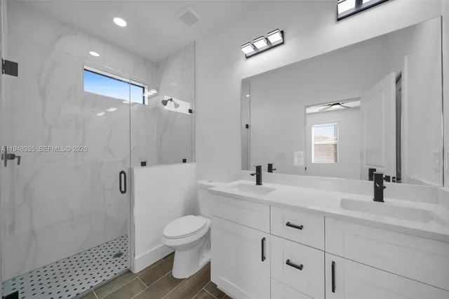 $2,000 | 328 Gordon Avenue South, Unit 328, Lehigh Acres, FL 33973