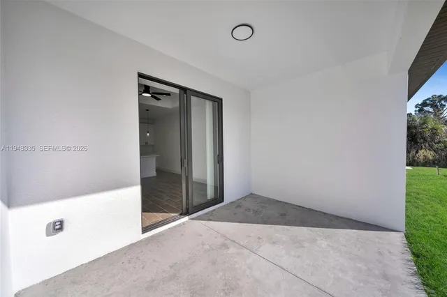 $2,000 | 328 Gordon Avenue South, Unit 328, Lehigh Acres, FL 33973