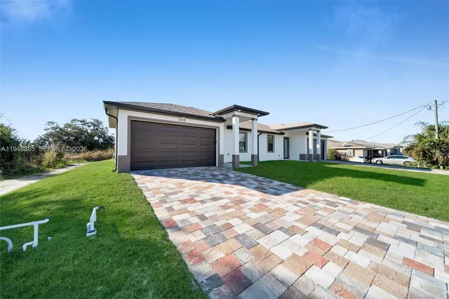 $2,000 | 328 Gordon Avenue South, Unit 328, Lehigh Acres, FL 33973