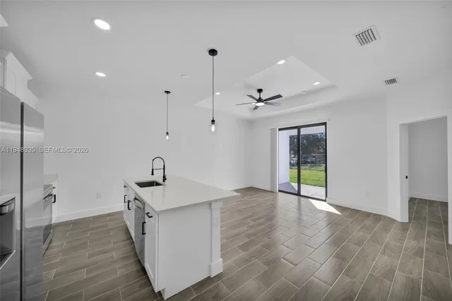 $2,000 | 328 Gordon Avenue South, Unit 328, Lehigh Acres, FL 33973