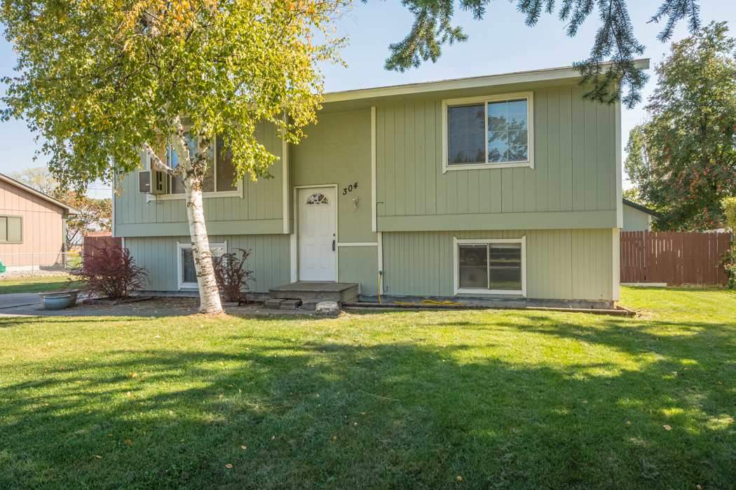 304 North Hodges Road Greenacres, WA 99016 - Photo 1 of 14 Gallery Image 1