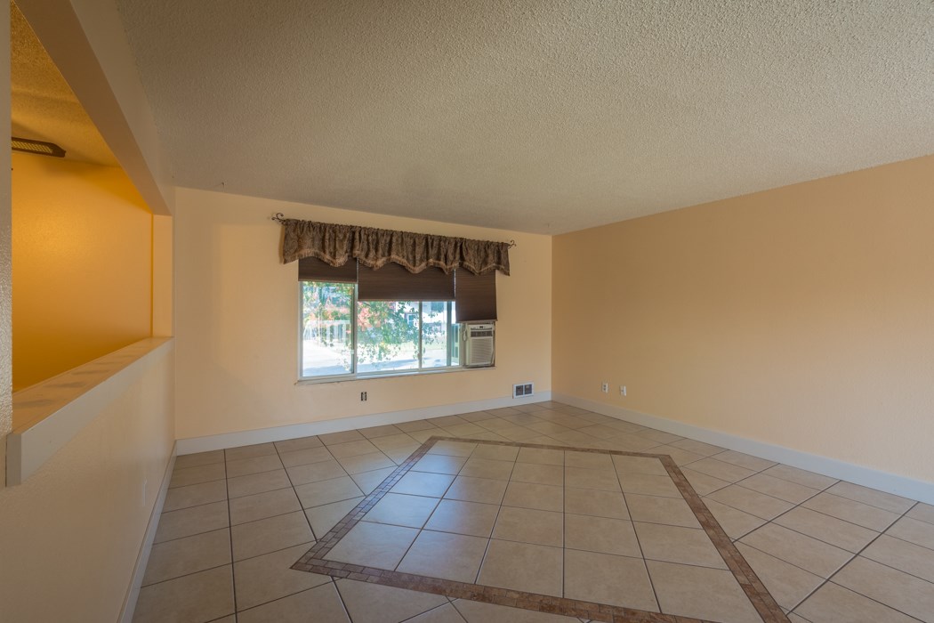 304 North Hodges Road Greenacres, WA 99016 - Photo 4 of 14 Gallery Image 4