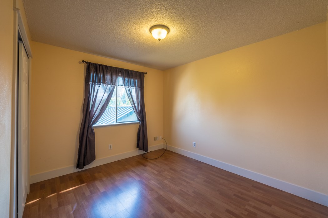 304 North Hodges Road Greenacres, WA 99016 - Photo 6 of 14 Gallery Image 6