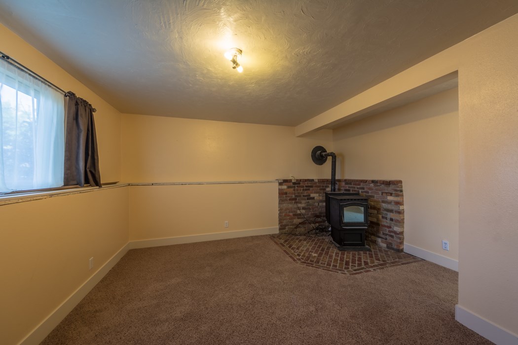 304 North Hodges Road Greenacres, WA 99016 - Photo 10 of 14 Gallery Image 10