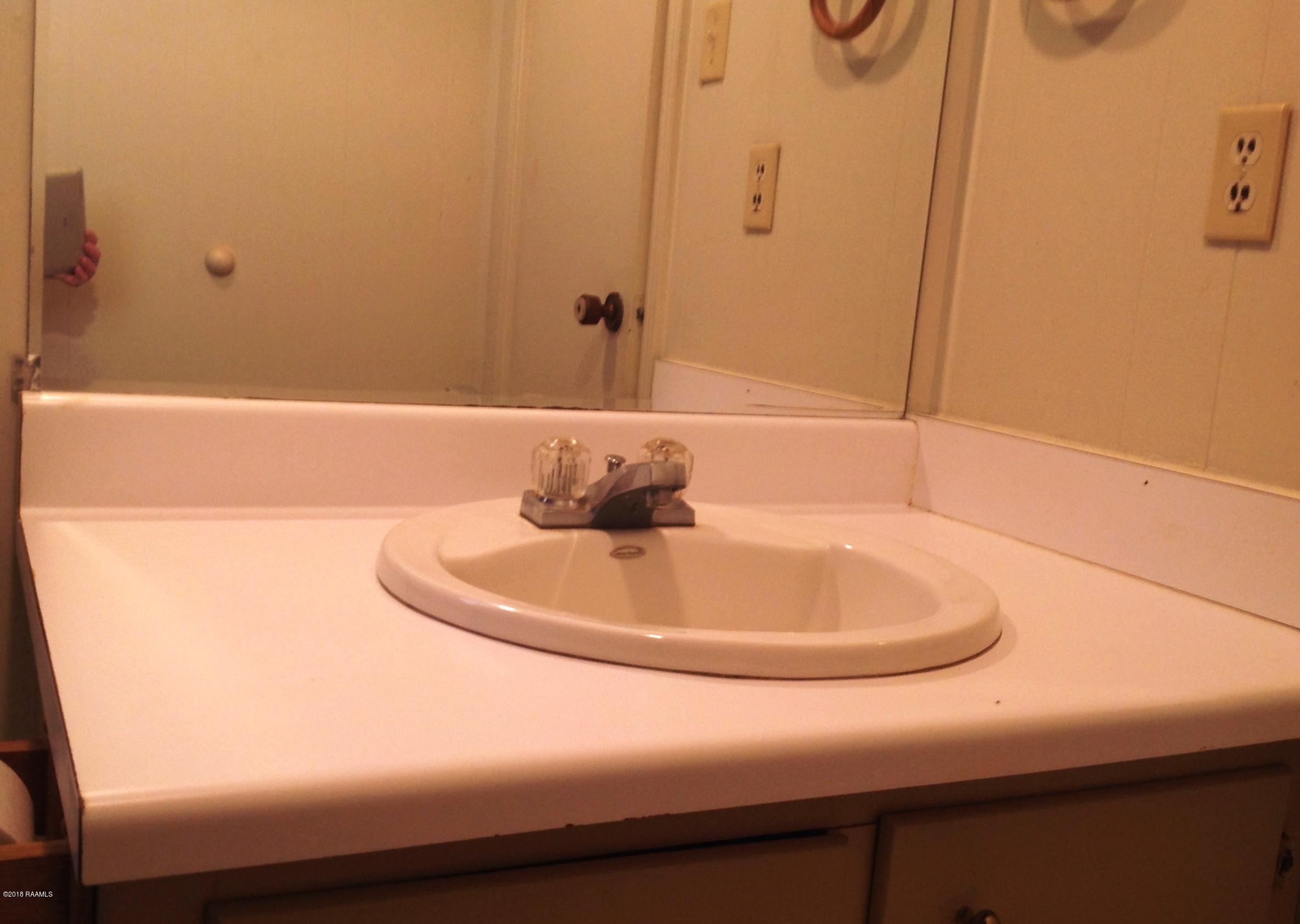 706 Picard Road, Unit 3 AND 4 Lafayette, LA 70508 - Photo 11 of 14 Bathroom Lavatory