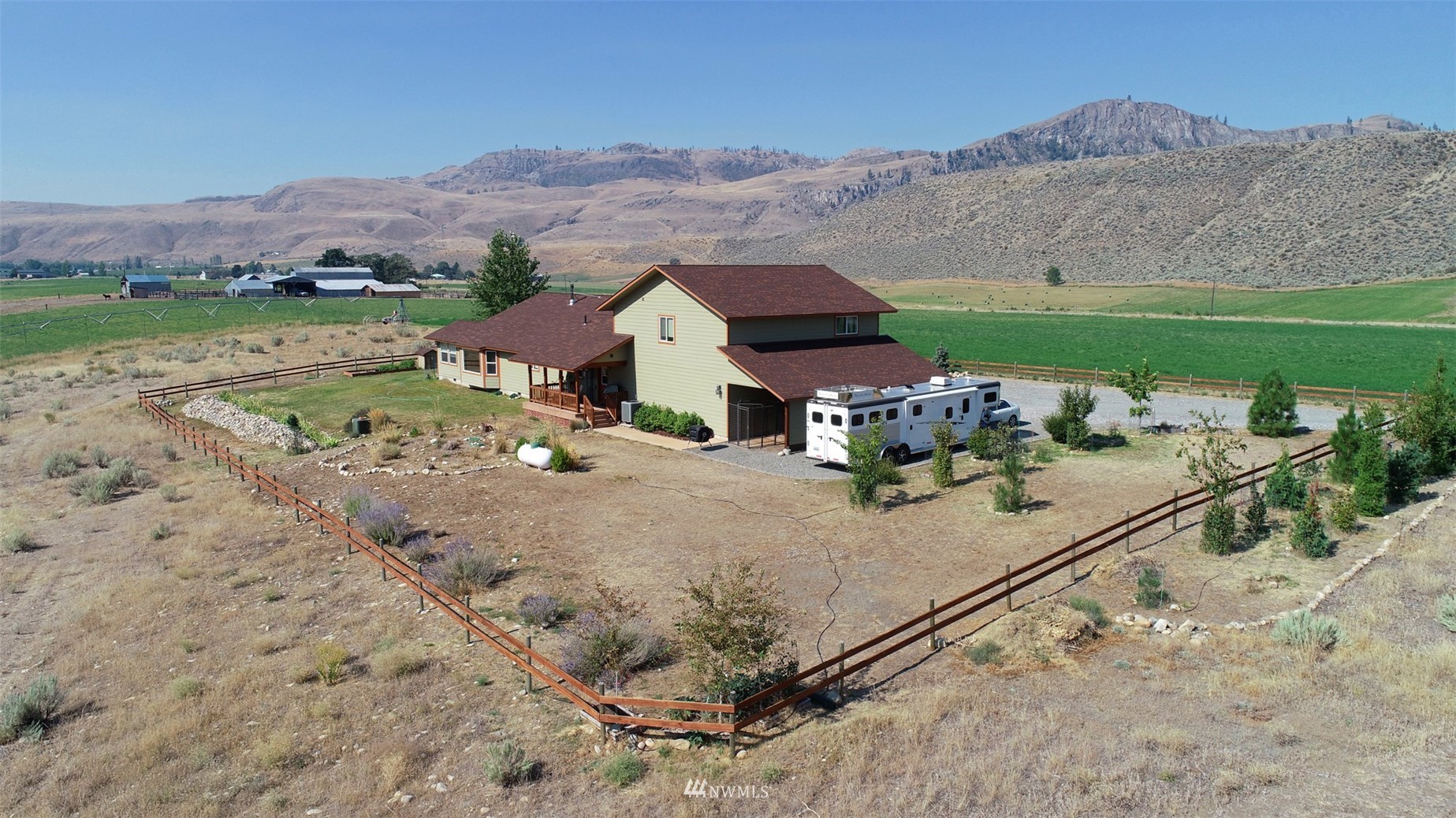 196 Pharr Road Riverside, WA 98849 - Photo 6 of 40 a view of outdoor space and city view