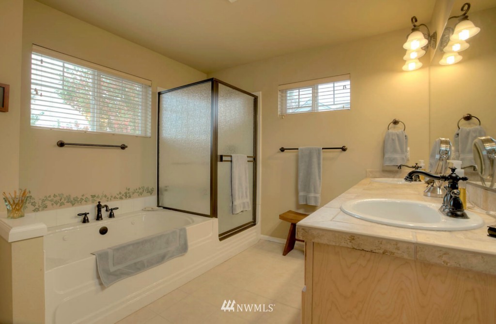 16126 167th Avenue Southeast Renton, WA 98058 - Photo 12 of 14 Gallery Image 12