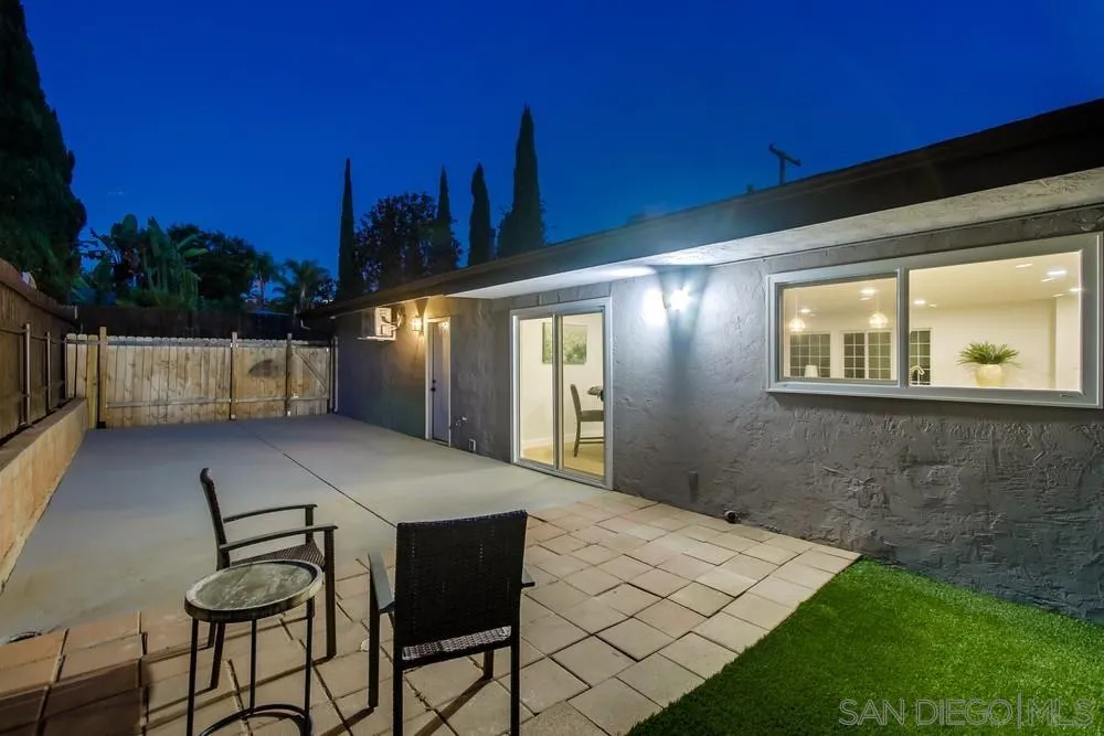 12378 Wade Way El Cajon, CA 92021 - Photo 8 of 48