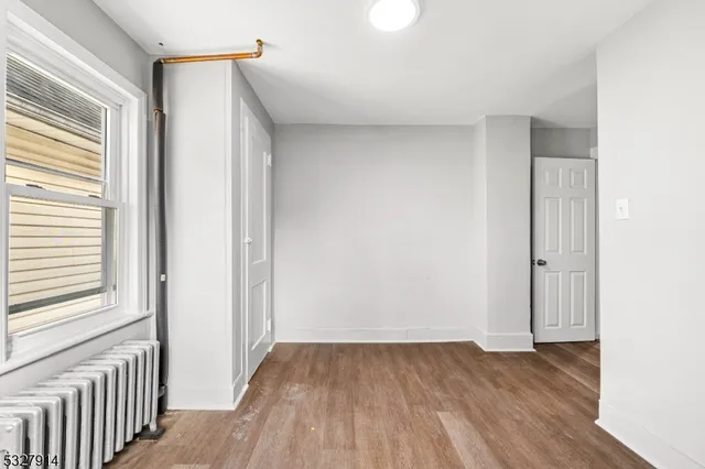 $399,000 | 320 Lee Place, Plainfield, NJ 07063