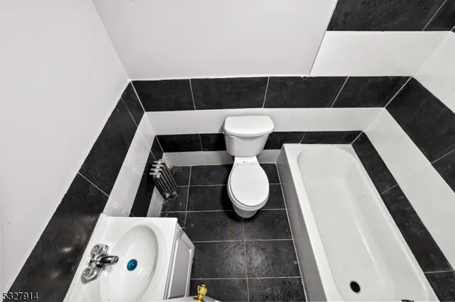 $399,000 | 320 Lee Place, Plainfield, NJ 07063