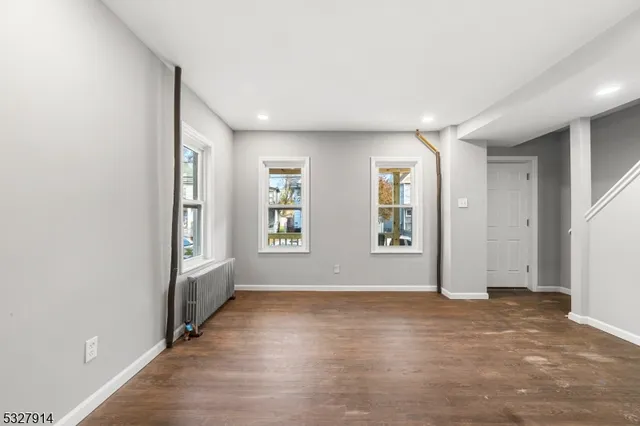 $399,000 | 320 Lee Place, Plainfield, NJ 07063