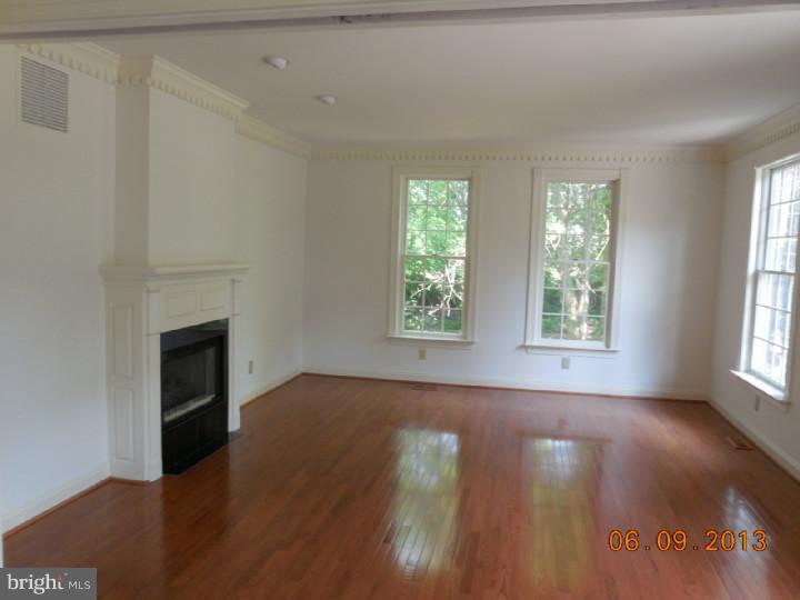 805 Riverton Road Moorestown, NJ 08057 - Photo 11 of 25 Gallery Image 11