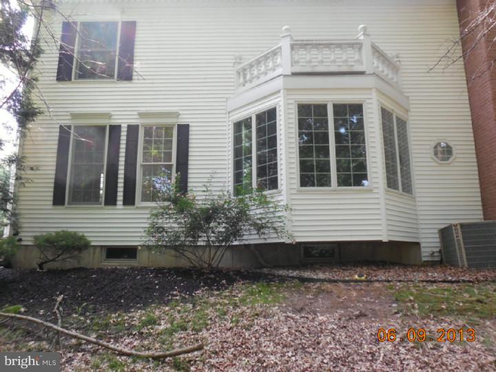805 Riverton Road Moorestown, NJ 08057 - Photo 4 of 25 Gallery Image 4