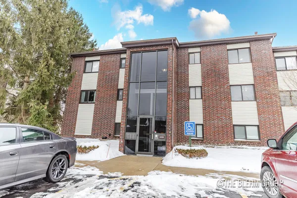 $182,000 | 3288 Devonwood Hills Northeast, Unit F, Grand Rapids, MI 49525