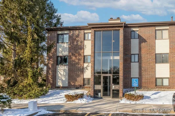 $182,000 | 3288 Devonwood Hills Northeast, Unit F, Grand Rapids, MI 49525