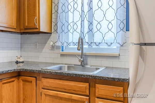 $182,000 | 3288 Devonwood Hills Northeast, Unit F, Grand Rapids, MI 49525