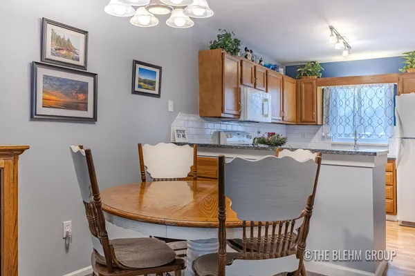 $182,000 | 3288 Devonwood Hills Northeast, Unit F, Grand Rapids, MI 49525