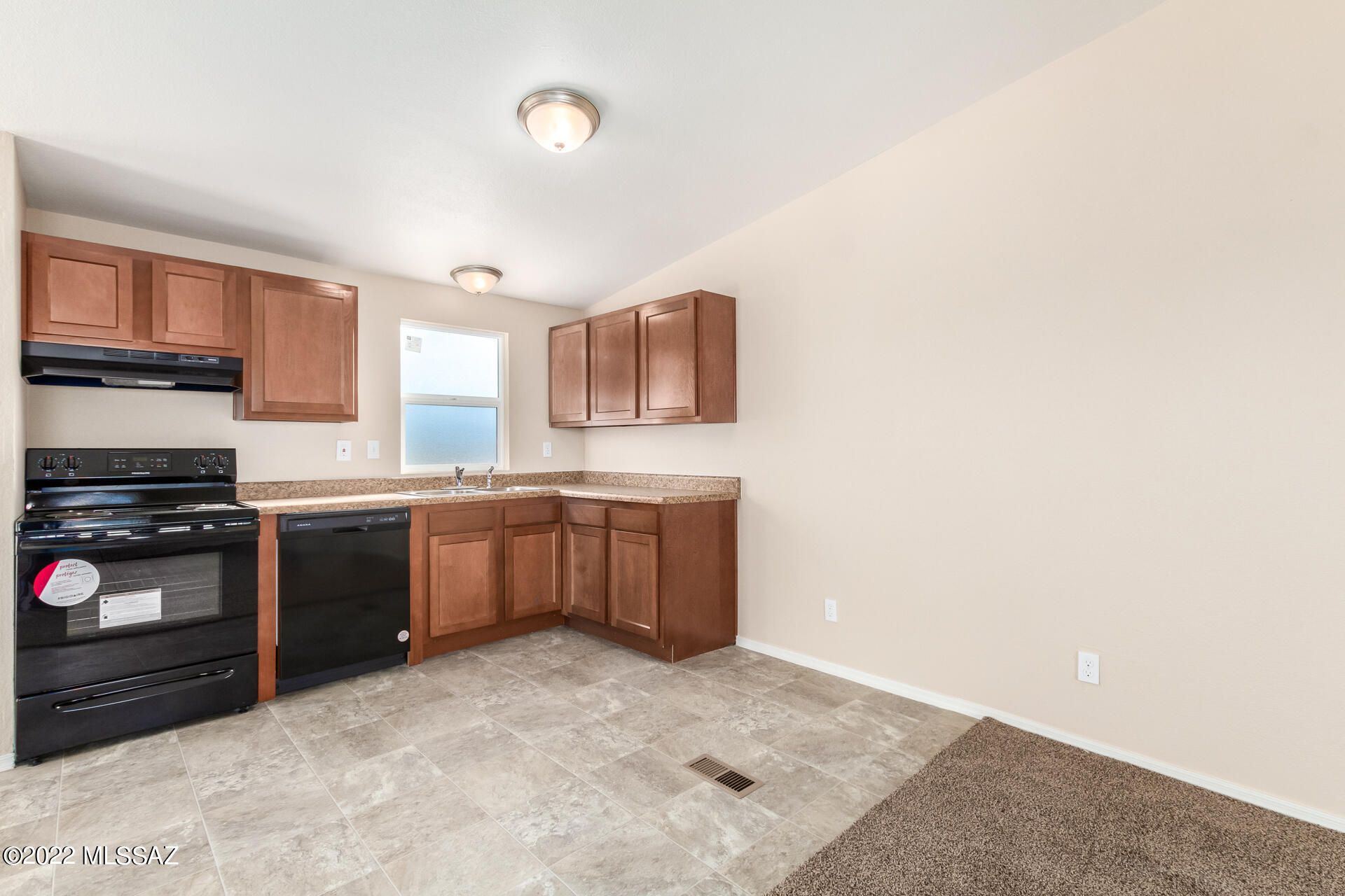 9251 South Fillmore Road Tucson, AZ 85736 - Photo 10 of 29 Gallery Image 10