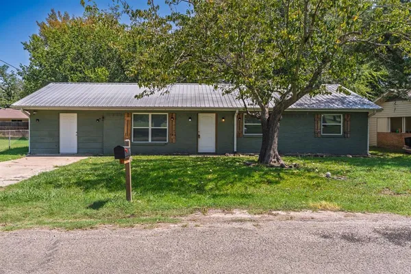 $179,900 | 741 Southwest 9th Street, Cooper, TX 75432