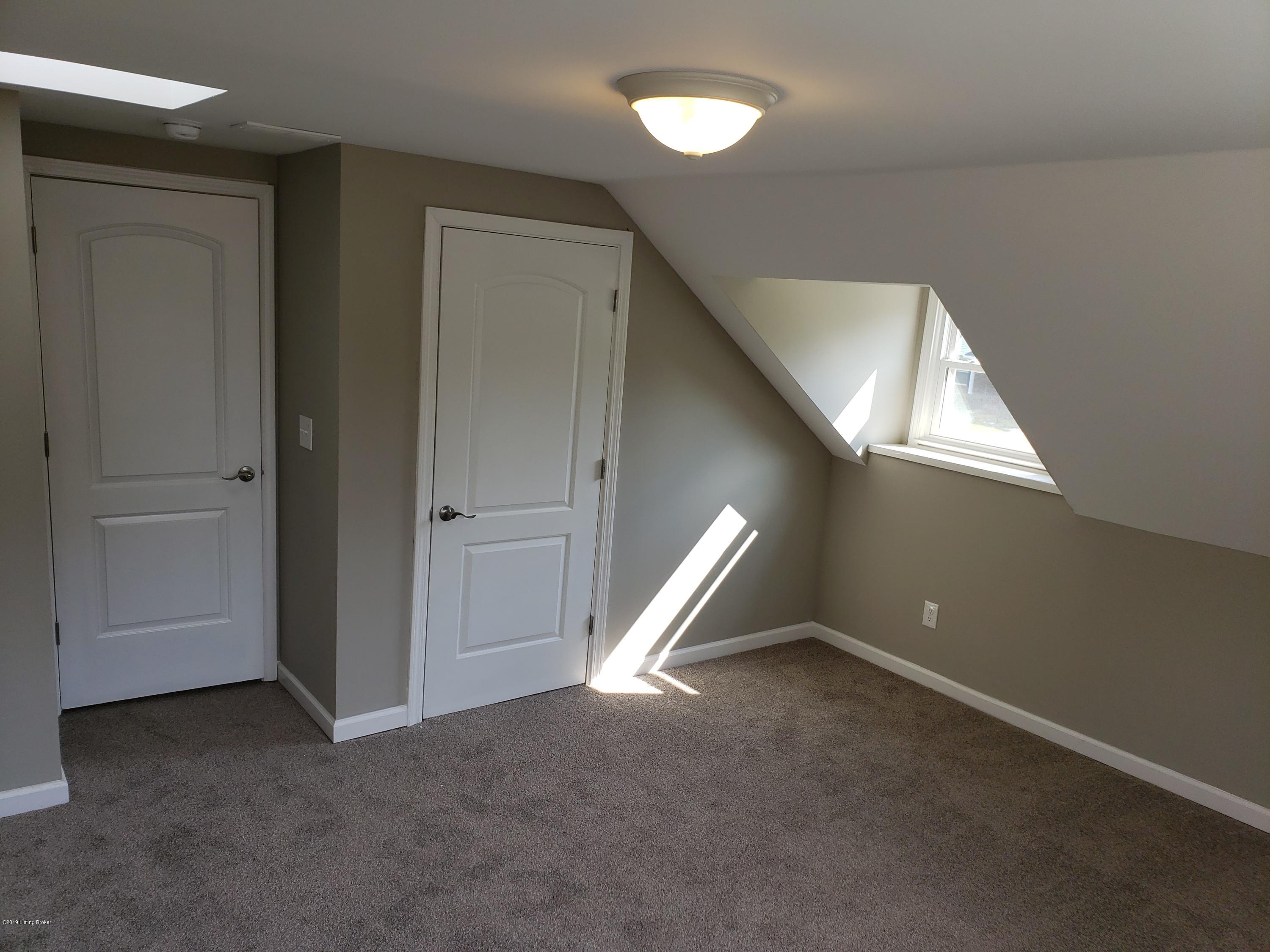 231 Hemingway Road Louisville, KY 40207 - Photo 24 of 37 20190709_172254