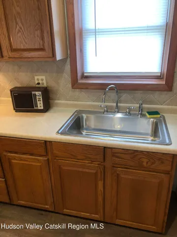 $249,900 | 2080 Ny-32, Saugerties, NY 12477