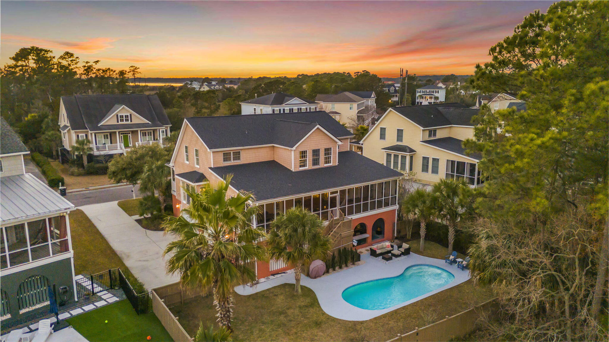 1823 Delacourt Avenue Mount Pleasant, SC 29466 - Photo 68 of 88 1823 Delacourt Avenue-94