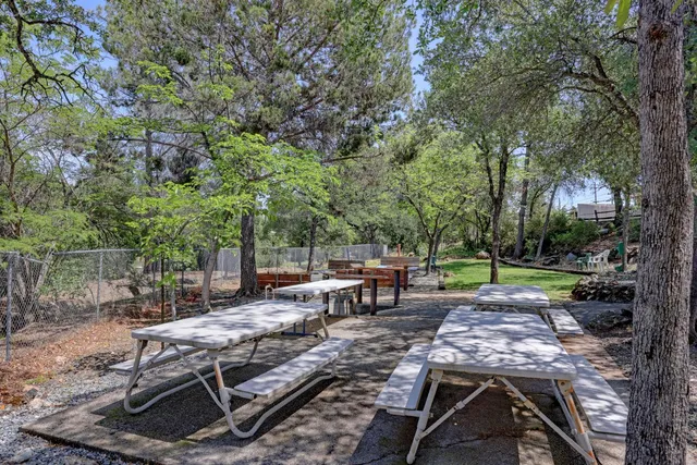 a view of outdoor space