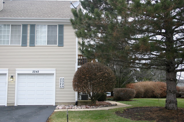 2242 Colorado Avenue, Unit 4 Elgin, IL 60123 - Photo 1 of 9