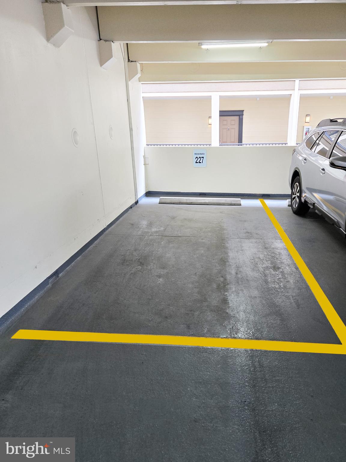 11800 Old Georgetown Road, Unit 1537 North Bethesda, MD 20852 - Photo 15 of 20 a view of a swimming pool and an outdoor space