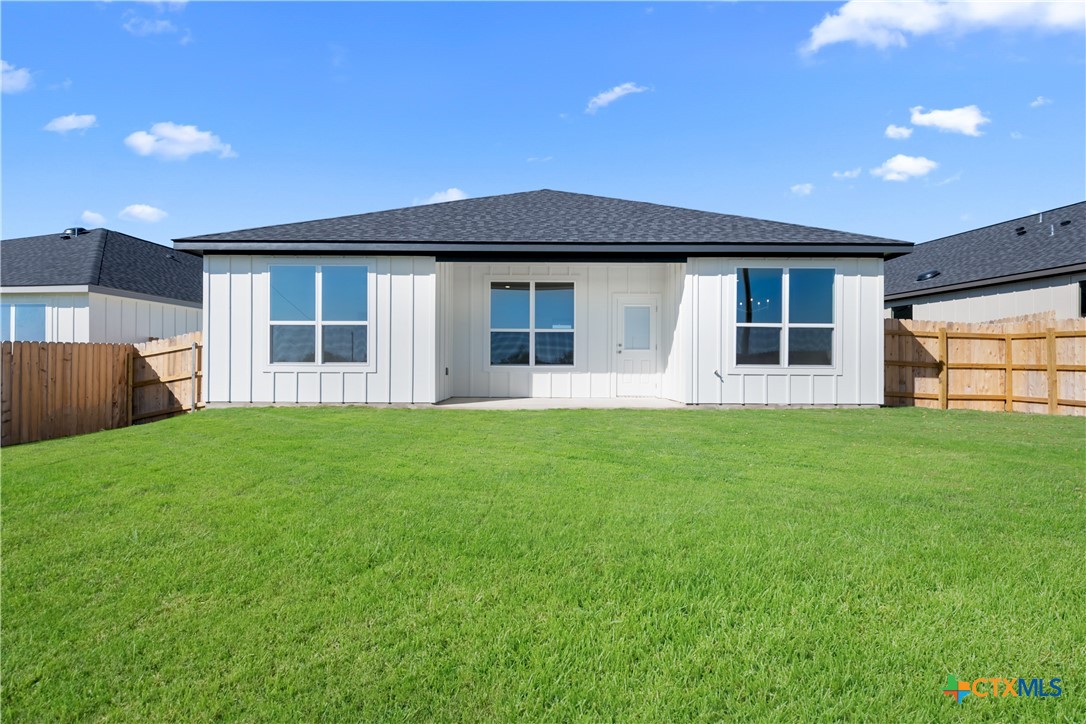 8809 Ponderosa Pine Road Temple, TX 76502 - Photo 2 of 16 Please note: These exterior photos are not of the actual home but are from a previously completed home with a similar floor plan. Finishes, features, and layout may vary.*