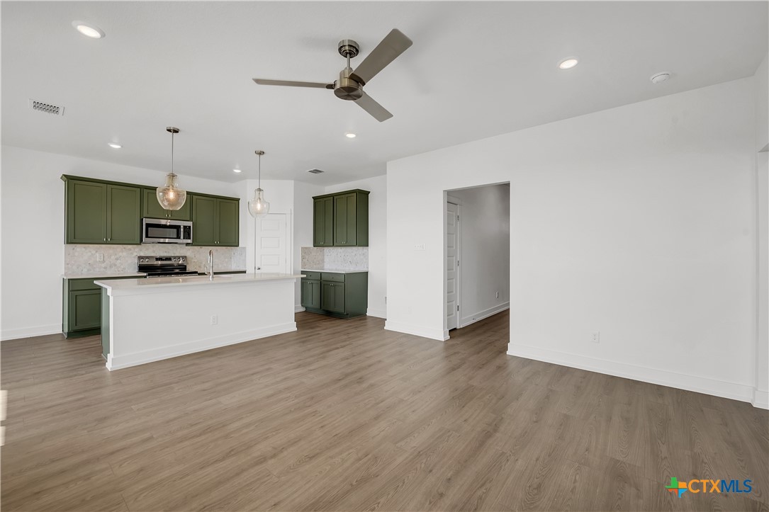 8809 Ponderosa Pine Road Temple, TX 76502 - Photo 7 of 16 Please note: These interior photos are not of the actual home but are from a previously completed home with a similar floor plan. Finishes, features, and layout may vary.*
